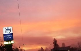 Oakridge Inn & Suites